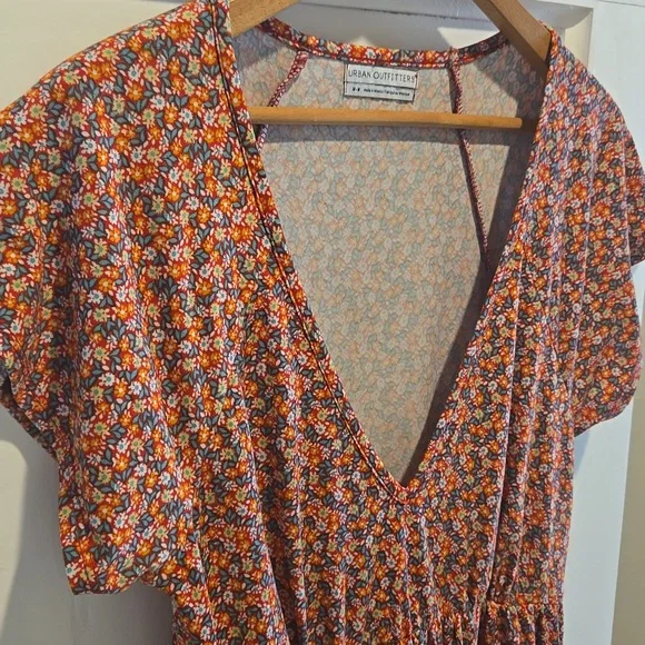 Urban Outfitters Red Floral Dress - Picture 3 of 10